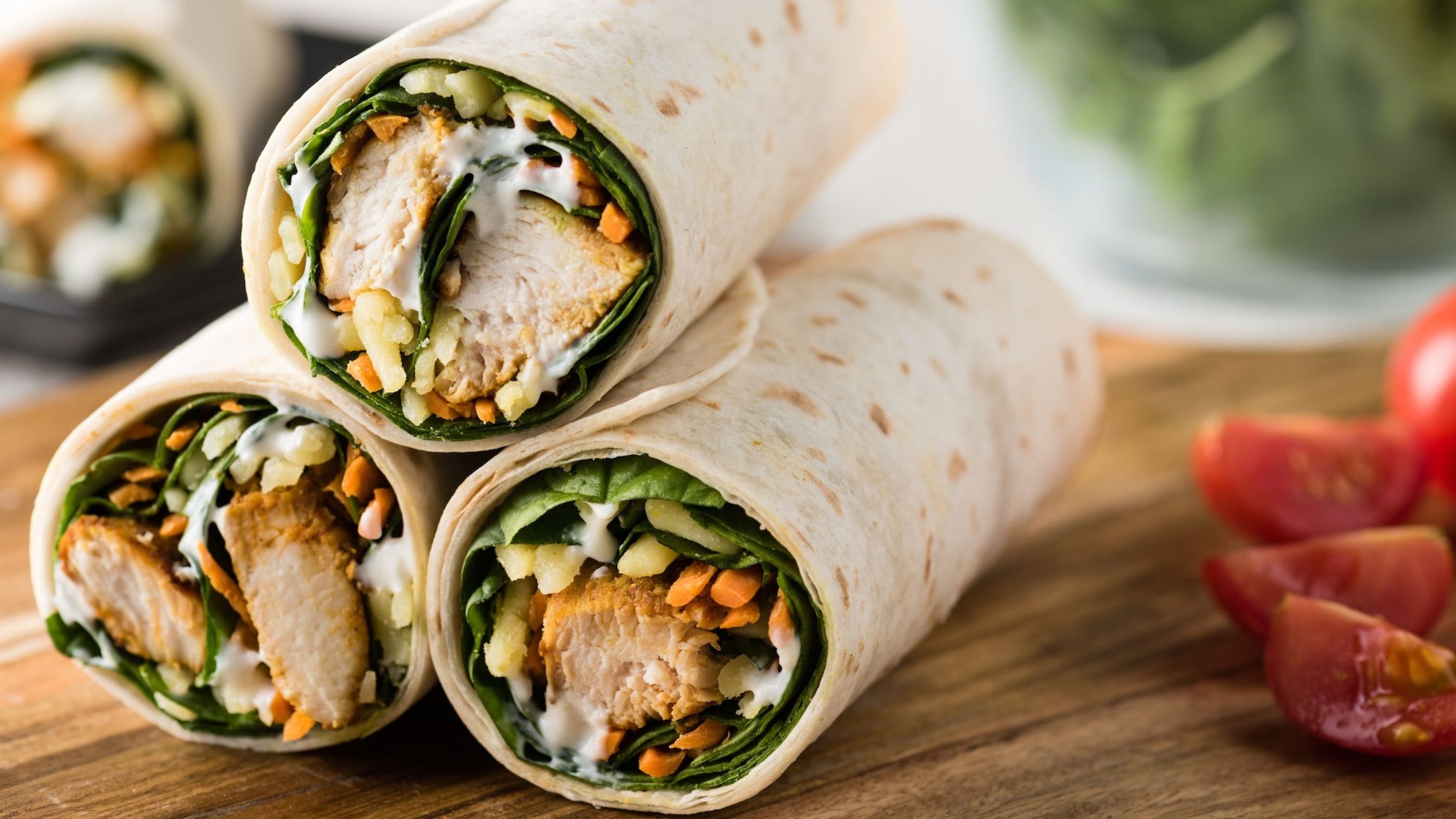 Receta de wrap de pollo y ensalada César saludable ALDI