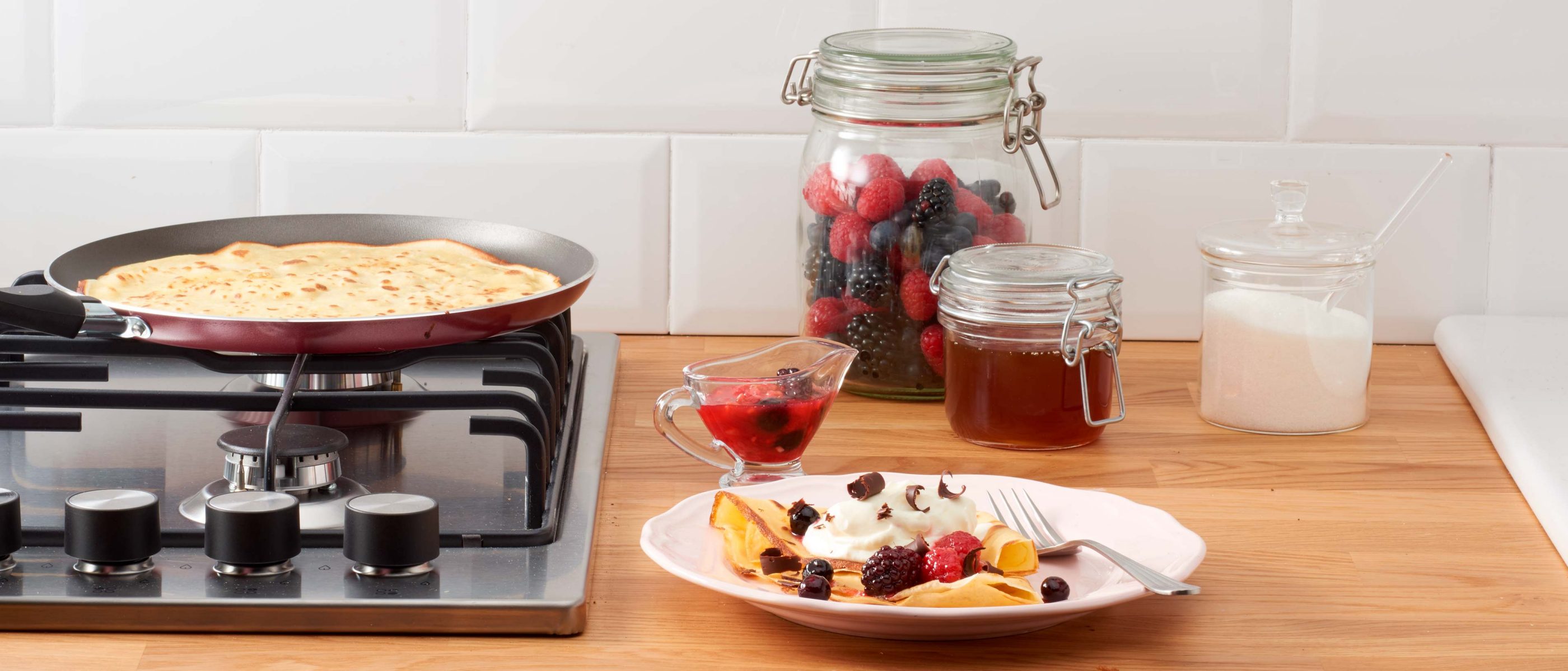 Crepe con crema de mascarpone y frutos rojos Dulces y postres ALDI