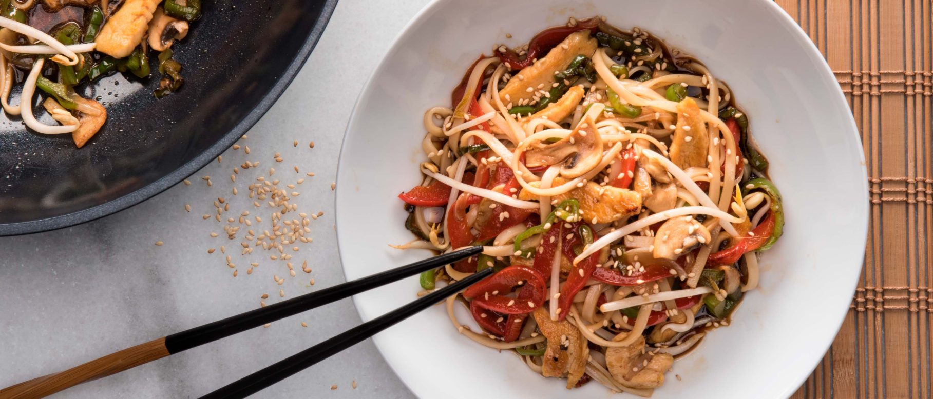 Wok de fideos de arroz y pollo Arroces y pastas ALDI Supermercados Wok de fideos de arroz y pollo Arroces y pastas ALDI Supermercados